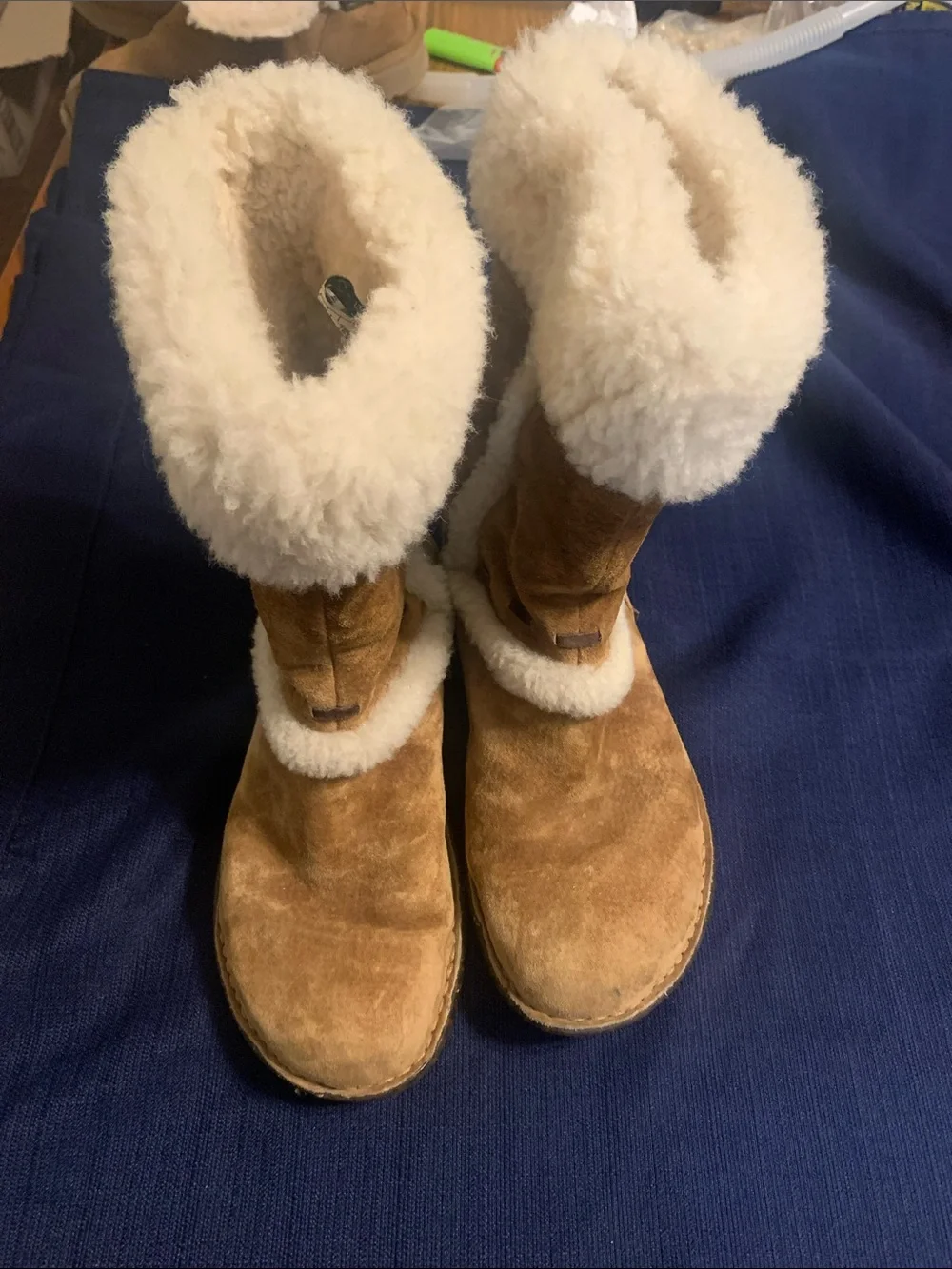 UGG soft chestnut